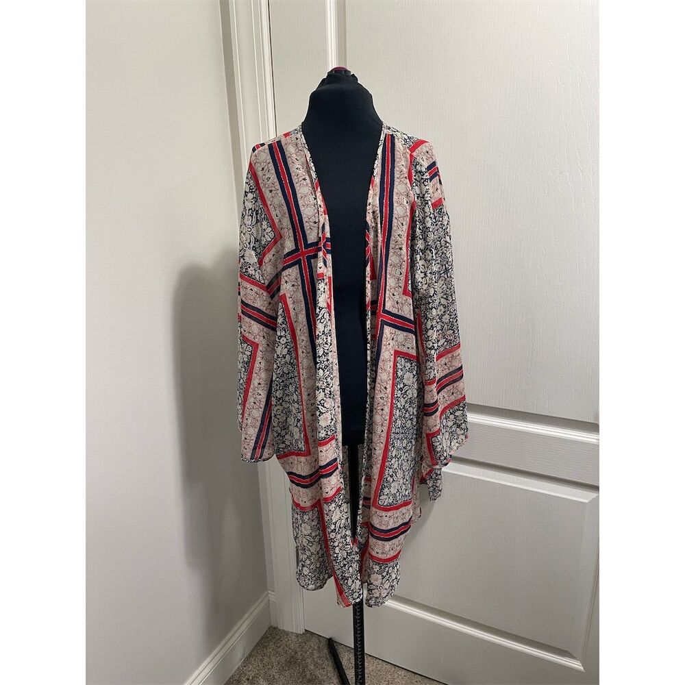 Maurices Women's Floral sheet Kimono red white blue  Size 0 one size  sku94